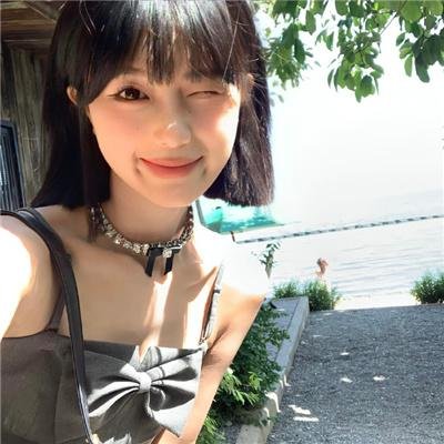 在我姐姐的婚纱里